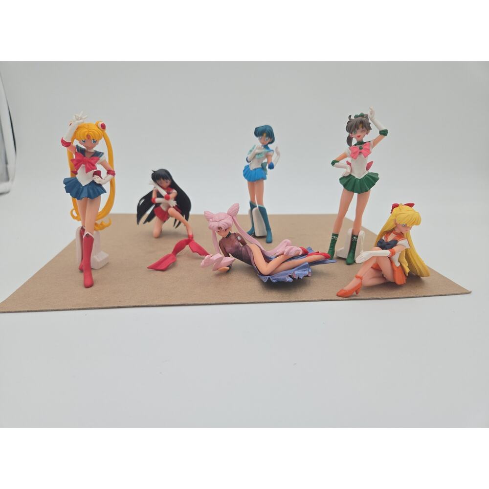 Authentic Bandai Sailor Moon HGIF Figure Set © TPTAT Complete